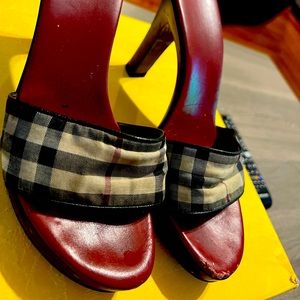 Burberry heels
